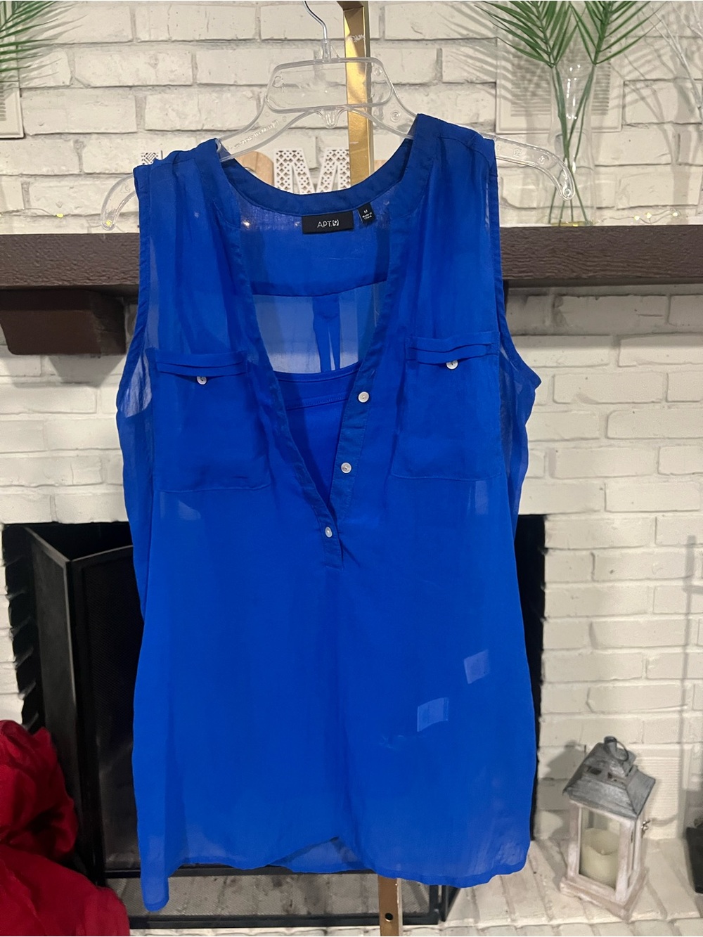Apt. 9 Royal Blue Sleeveless Chiffon Tank with Snap Placket